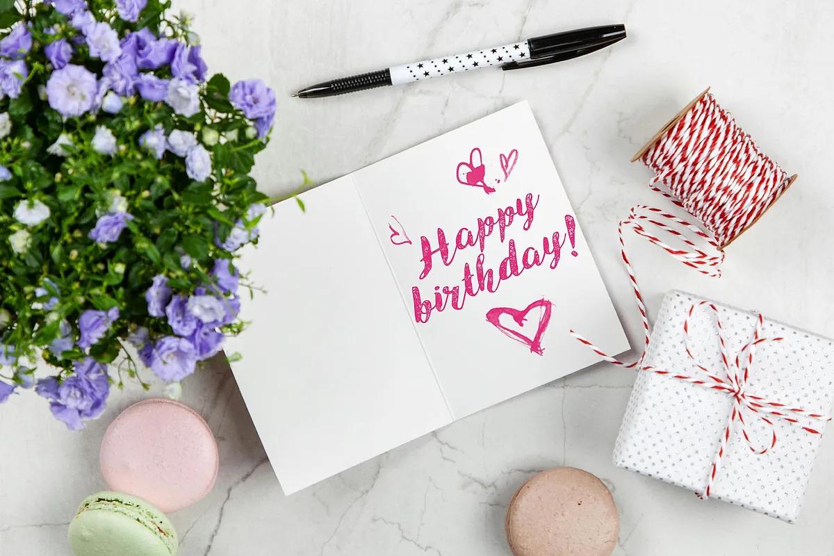 Anuncios Cumpleaños Amigos: Las Mejores Frases y Ideas Originales - Cómo desear un feliz cumpleaños divertido anuncios cumpleaños amigos - Cómo desear un feliz cumpleaños divertido