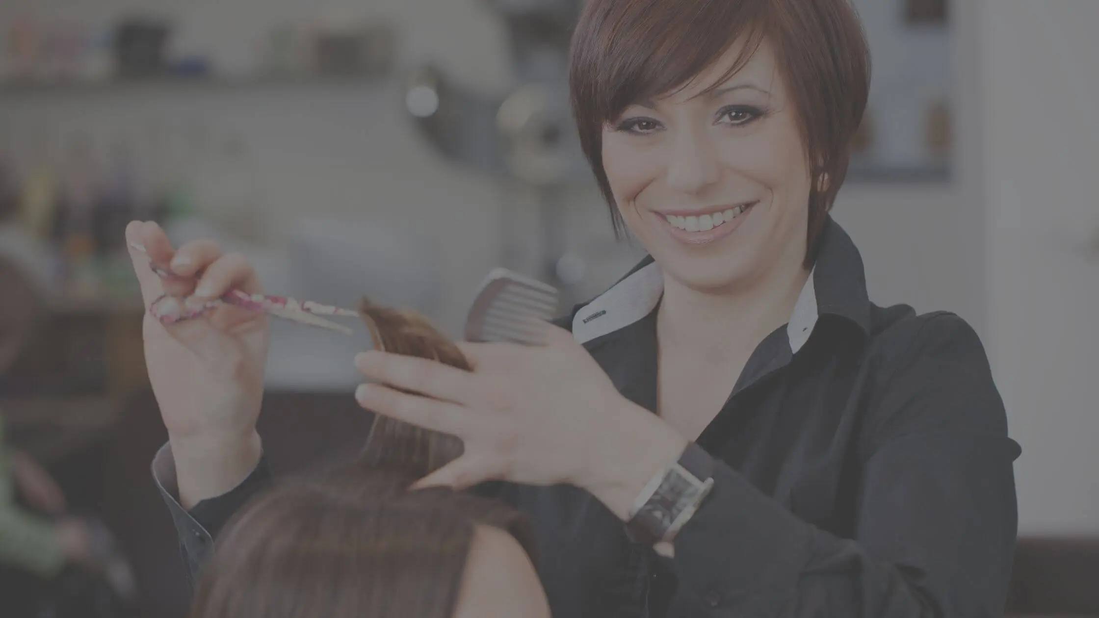Anuncios de Peluquería y Estética: La Guía Definitiva para Atraer Clientes - Cómo puedo anunciar mi salón de belleza anuncios de peluqueria y estetica - Cómo puedo anunciar mi salón de belleza