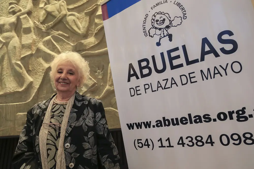 Publicidad Abuelas de Plaza de Mayo: Un llamado a la memoria, la verdad y la justicia - Cuál era el objetivo de las Abuelas de Plaza de Mayo publicidad abuelas de plaza de mayo - Cuál era el objetivo de las Abuelas de Plaza de Mayo