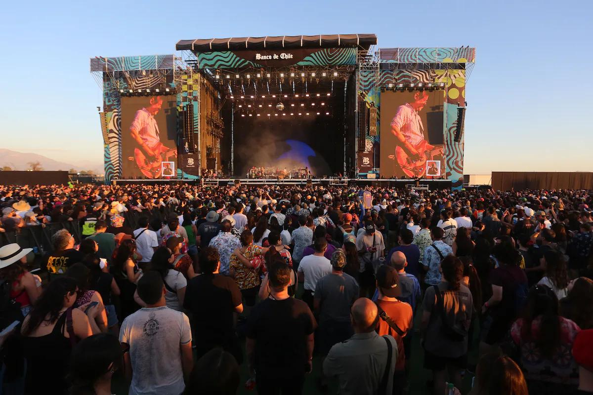 Publicidad en Lollapalooza: Estrategias de las Marcas para Conectar con el Público - Cuándo anuncian los artistas del Lollapalooza 2025 publicidad de lollapalooza - Cuándo anuncian los artistas del Lollapalooza 2025