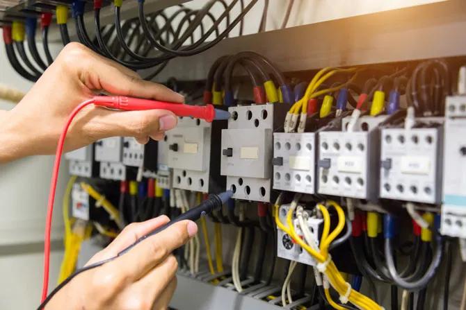 Estrategias de Marketing para Electricistas: Atrae Más Clientes y Haz Crecer Tu Negocio - How do electricians find clients electrician marketing ideas - How do electricians find clients
