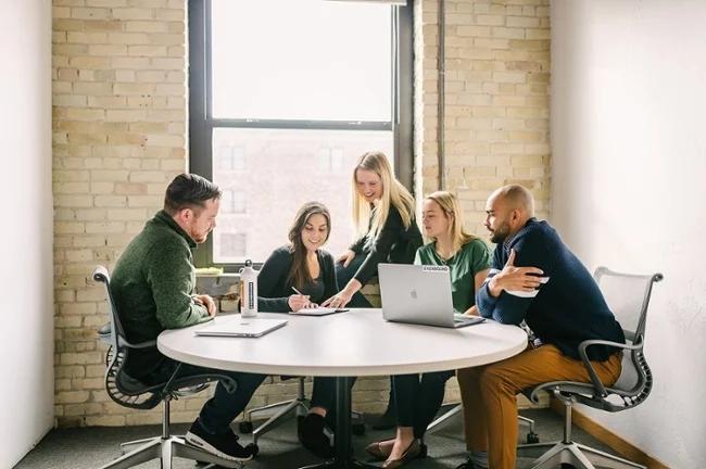 Cómo ganan dinero las agencias de marketing: modelos, estrategias y rentabilidad - How do marketing agencies work how do marketing agencies make money - How do marketing agencies work