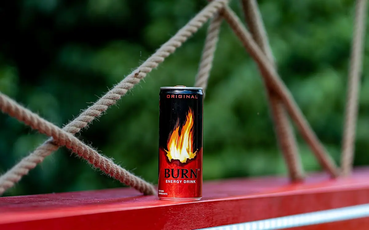 <b>Publicidad Burn</b>: Bebida Energética vs Película Thriller - Qué contiene el burn publicidad burn - Qué contiene el burn