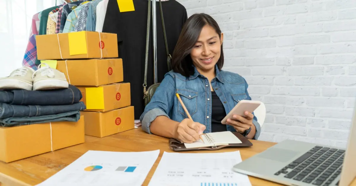 plan de marketing tradicional y digital - Qué contiene un plan de marketing digital