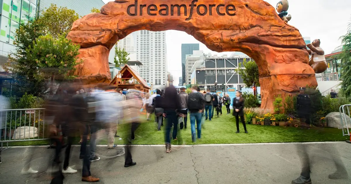 Dreamforce 2024: El Futuro del Marketing con Inteligencia Artificial - Qué es la Conferencia Dreamforce dreamforce marketing - Qué es la Conferencia Dreamforce