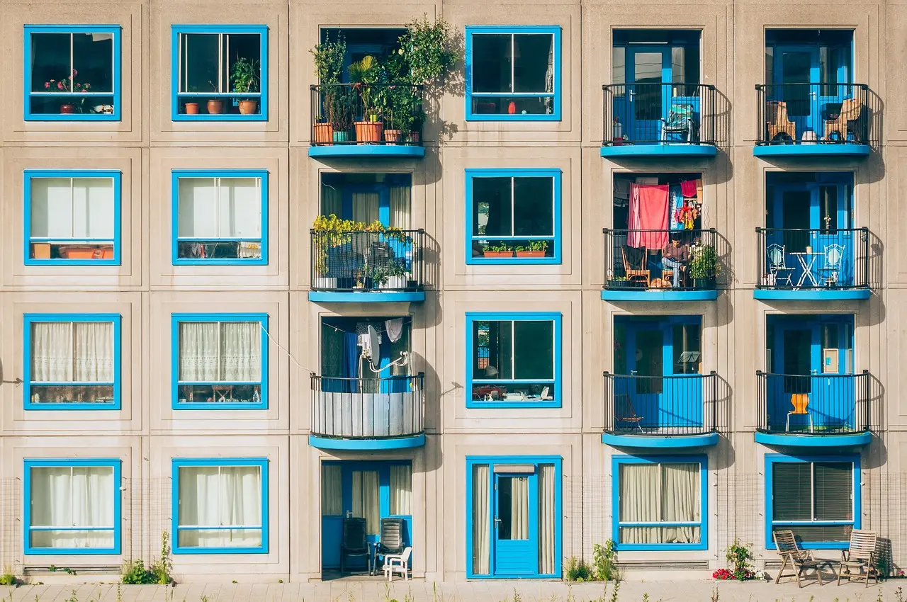 Rehabilitación de Fachadas de Edificios: Guía Completa para Propietarios - Qué es la rehabilitación de fachadas publicidad fachadas edificios rehabilitacion - Qué es la rehabilitación de fachadas