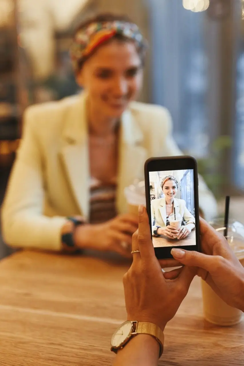 Ambassador Marketing: La Clave para el Éxito en la Era Digital - Qué es un embajador de marca digital ambassador marketing - Qué es un embajador de marca digital