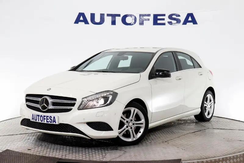 Publicidad Mercedes Clase A: El Compacto Premium para una Vida Dinámica - Qué marca de motor lleva el Mercedes Clase A publicidad mercedes clase a - Qué marca de motor lleva el Mercedes Clase A