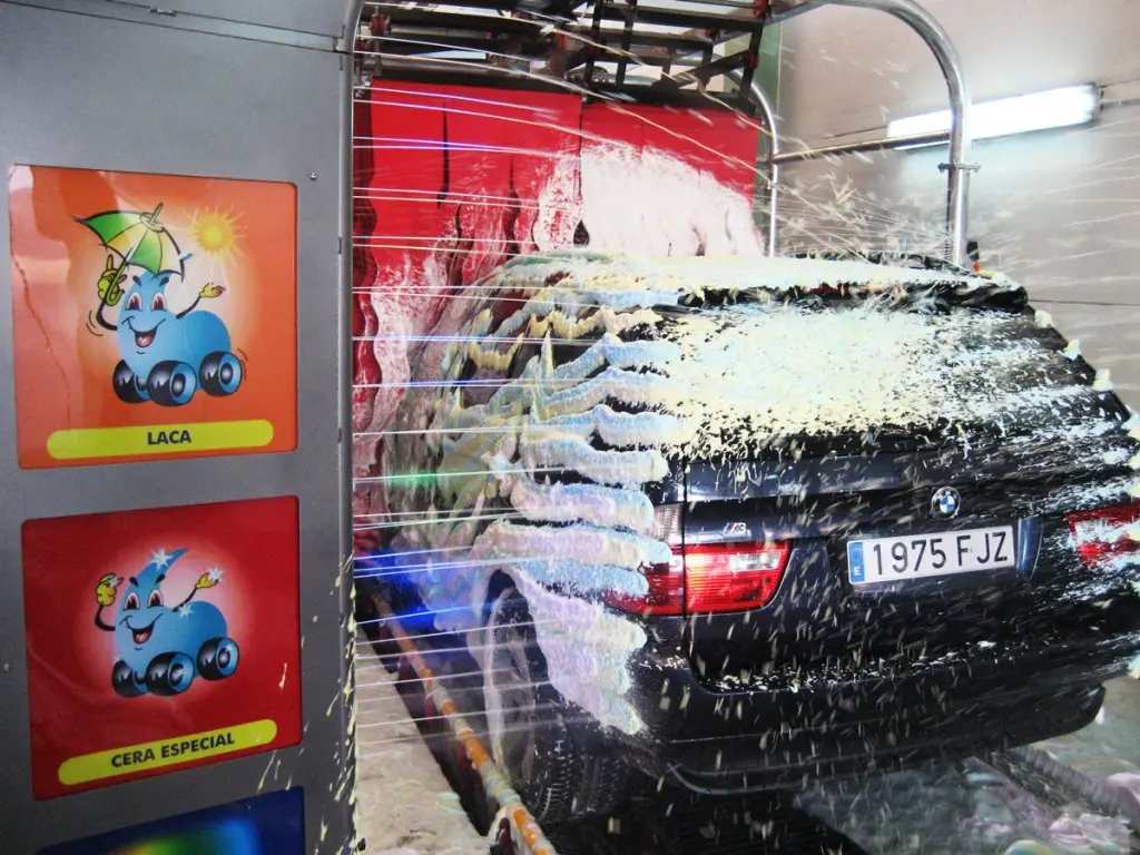 anuncios car wash publicidad - Qué ofrece un car wash