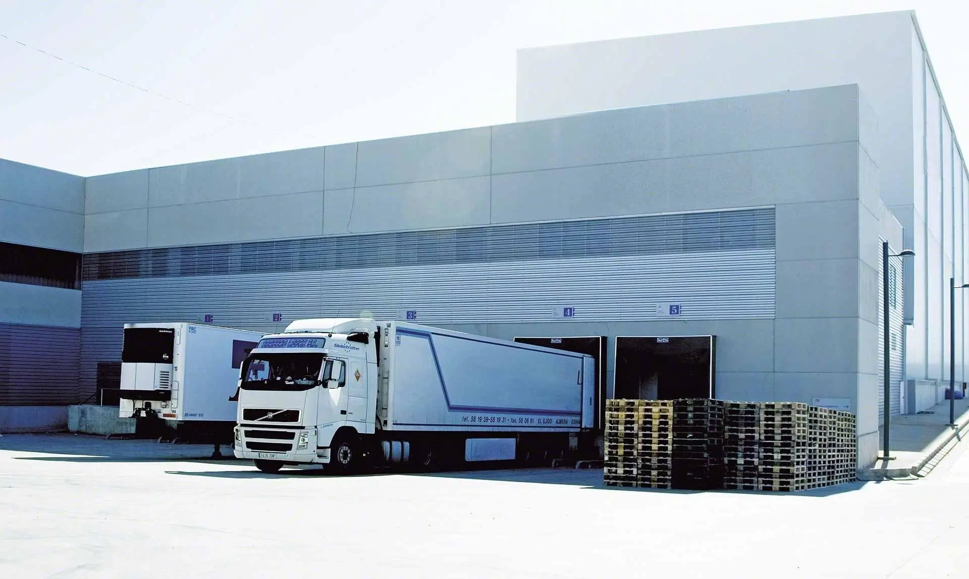 Cross-Docking Marketing: Optimizando la Cadena de Suministro para el Éxito Comercial - Qué productos se adaptan al cross-docking cross docking marketing - Qué productos se adaptan al cross-docking