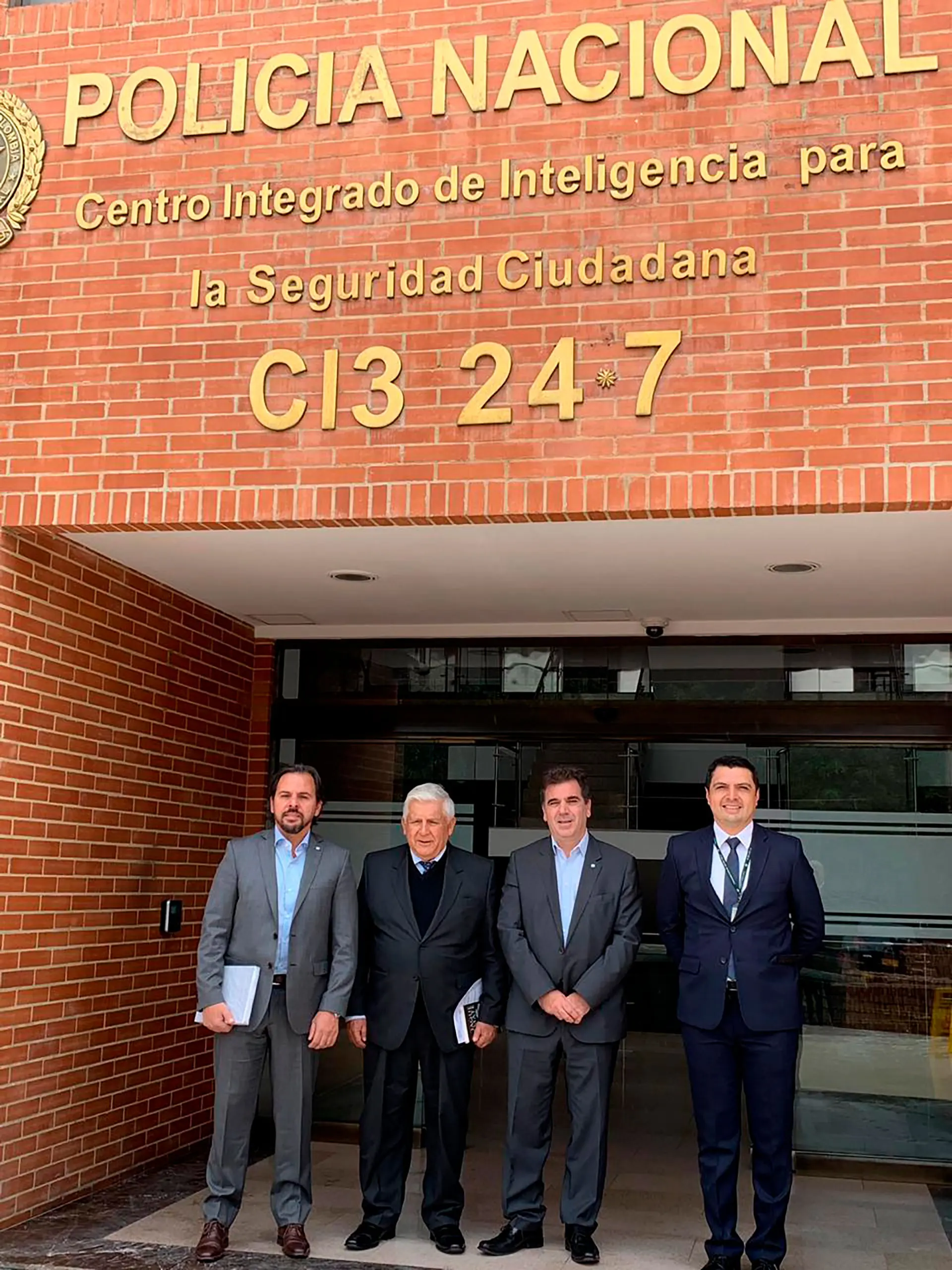 <b>Cristian Ritondo</b>: Trayectoria Política y Anuncios para la Policía - Qué profesión tiene Cristian Ritondo cristian ritondo que anuncios para policia - Qué profesión tiene Cristian Ritondo