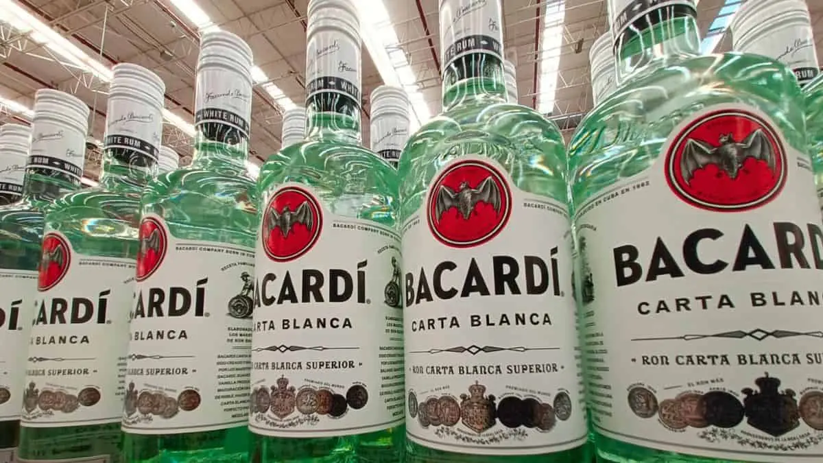 <b>Bacardi Marketing</b>: Historia, Estrategia y Posicionamiento de una Marca Icónica - Qué significa BACARDÍ en español bacardi marketing - Qué significa BACARDÍ en español