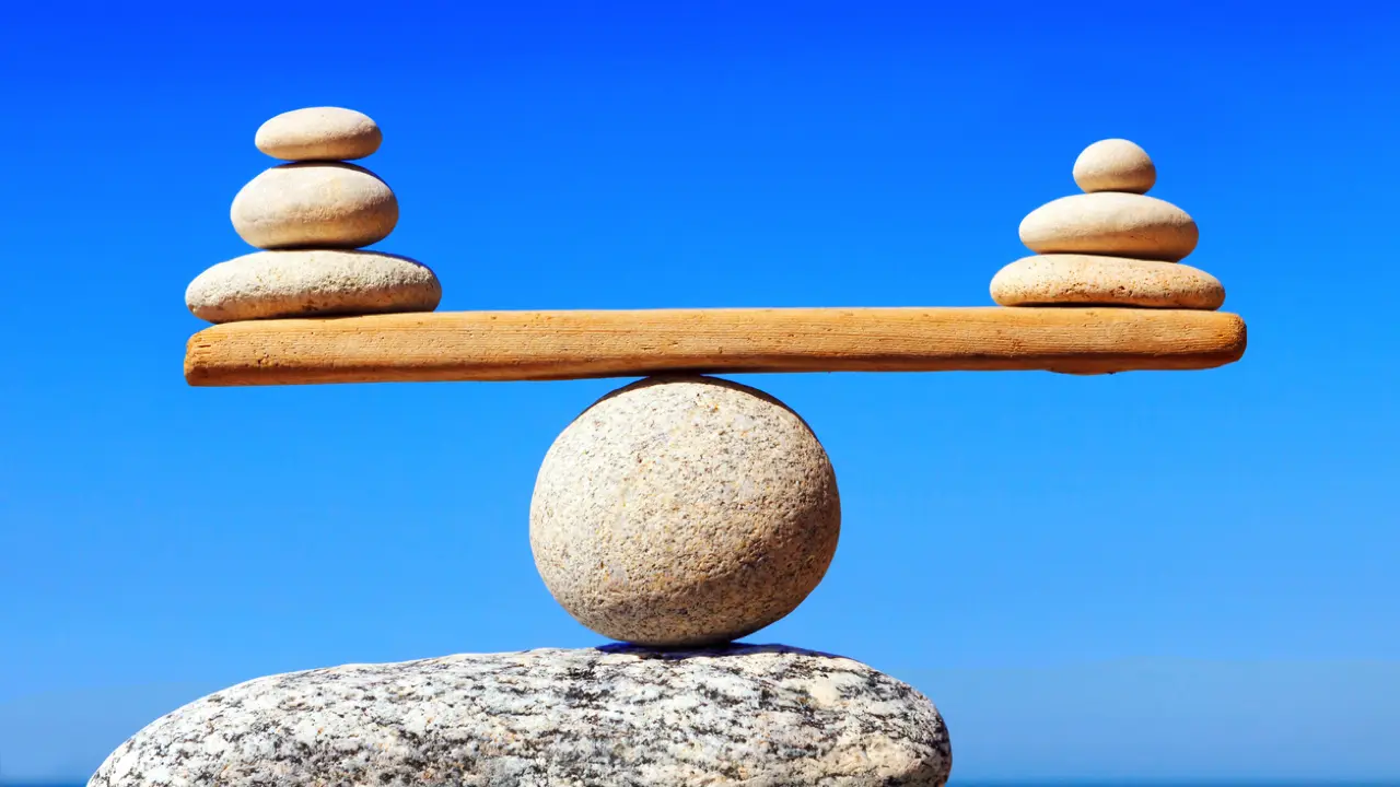 Equilibrio en Marketing: La Clave para el Crecimiento - Qué sucede cuando el mix de marketing no está equilibrado balance marketing - Qué sucede cuando el mix de marketing no está equilibrado