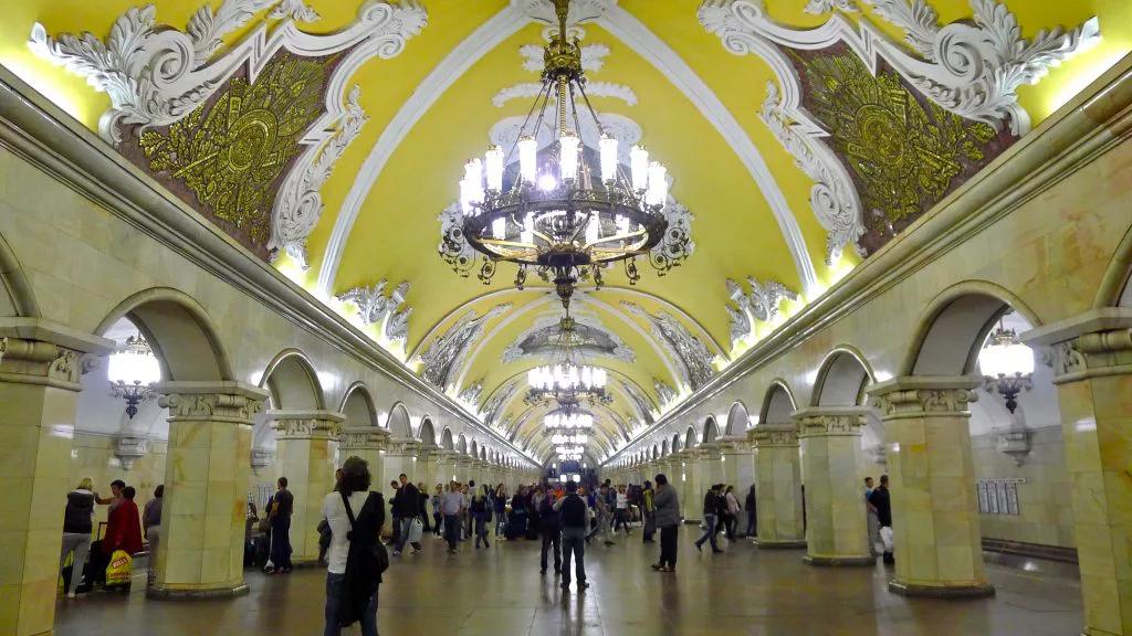 Anuncios en el Metro de Moscú: Una Guía Completa - Qué tan profundo es el metro de Moscú anuncios en el metro de moscu - Qué tan profundo es el metro de Moscú