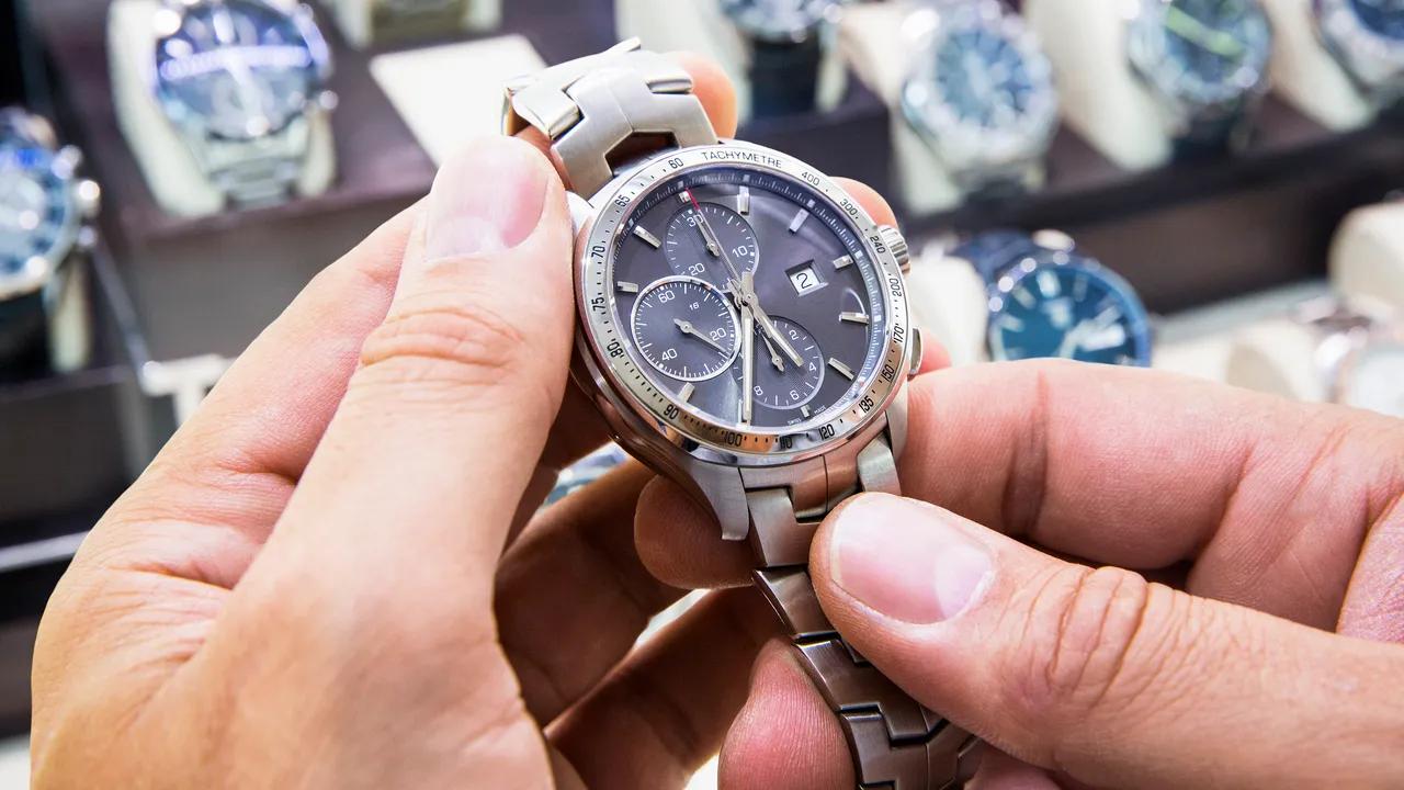 Publicidad de relojes Swatch: Una estrategia de éxito en el mercado - Quién es dueño de Swatch publicidad de relojes swatch - Quién es dueño de Swatch