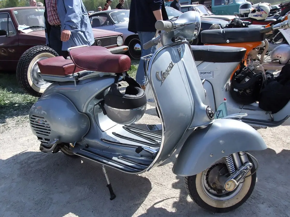 Vespa en Argentina: Precio, Historia y Publicidad - Quién es el dueño de Vespa publicidad de vespa - Quién es el dueño de Vespa