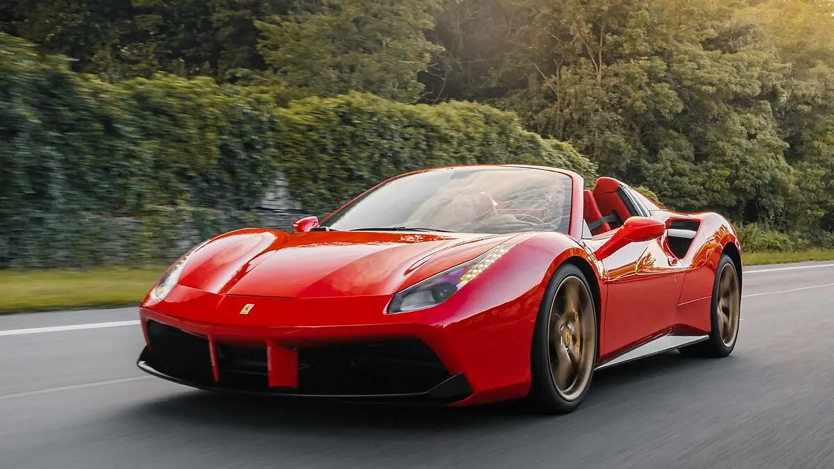 <b>Anuncios publicitarios de Ferrari</b>: Estrategias de marketing de una marca icónica - Quién es la imagen de Ferrari anuncios publicitarios de ferrari - Quién es la imagen de Ferrari