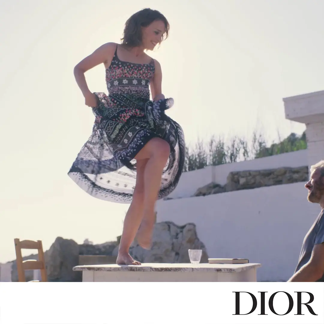 Anuncios publicitarios de Dior: Estrategias de marketing y campañas icónicas - Quién es la modelo de Miss Dior anuncios publicitarios de dior - Quién es la modelo de Miss Dior