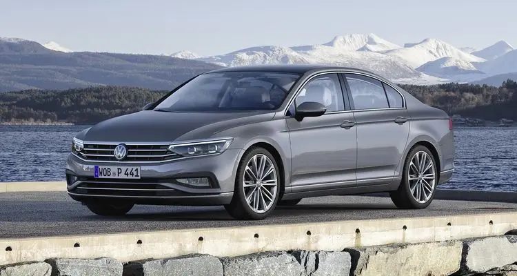 Publicidad Passat CC: El Coupé de Confort que Marcó una Época - Quién sustituye al Passat publicidad passat cc - Quién sustituye al Passat