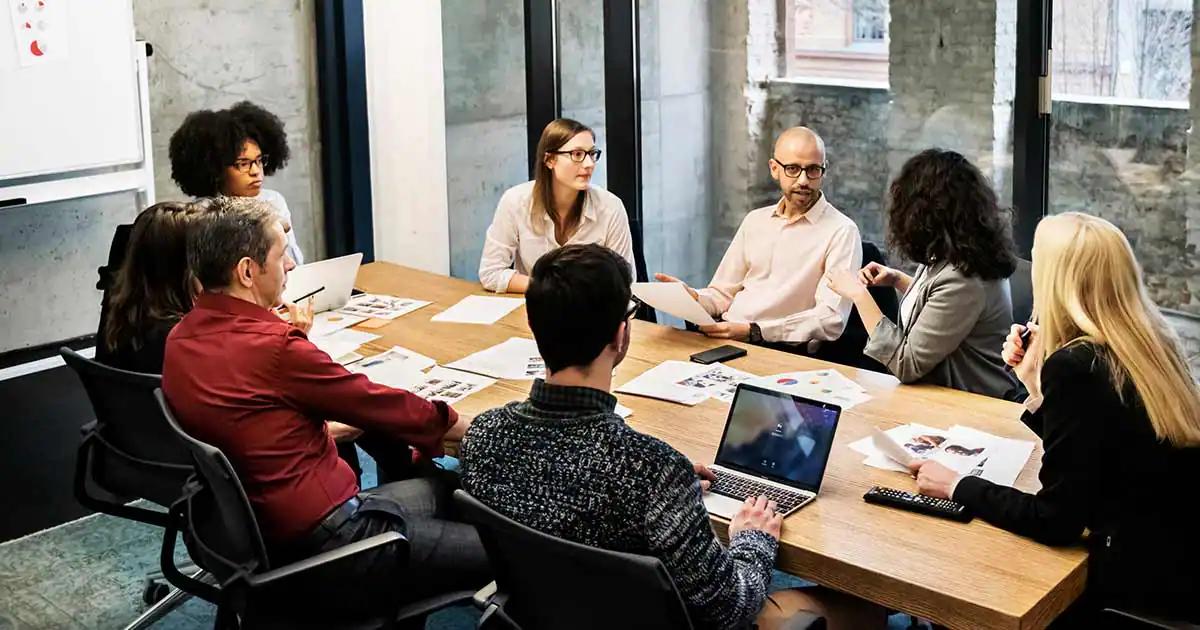 Canales de Marketing: La Guía Definitiva para el Éxito de tu Negocio - What are the 8 types of digital marketing channels list of marketing channels - What are the 8 types of digital marketing channels