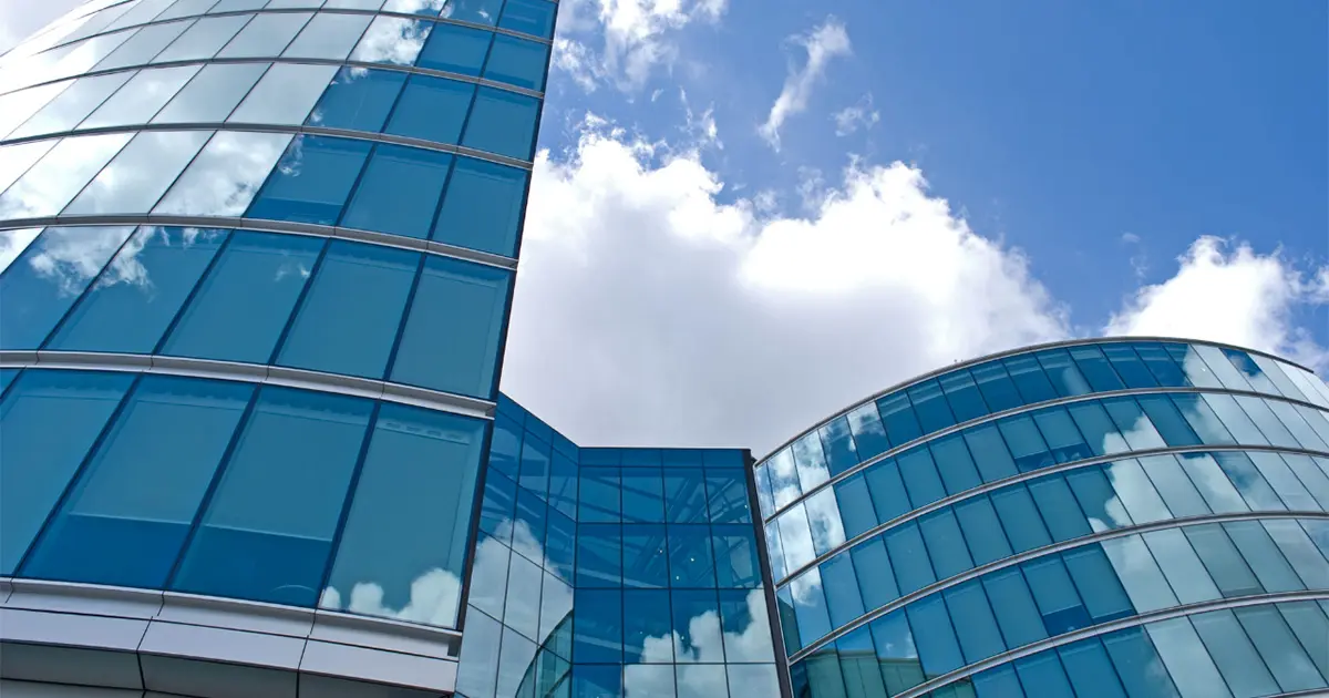 Marketing de Propiedades Comerciales: La Guía Definitiva para el Éxito - What is CRE marketing commercial property marketing - What is CRE marketing